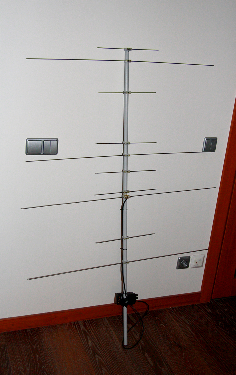 VHF UHF YAGI handheld antenna for satellite